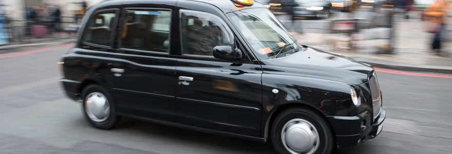 l'oenotourisme à bord d'un taxi anglais